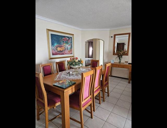 3 BEDROOM APARTMENT FOR SALE IN MARGATE BEACH